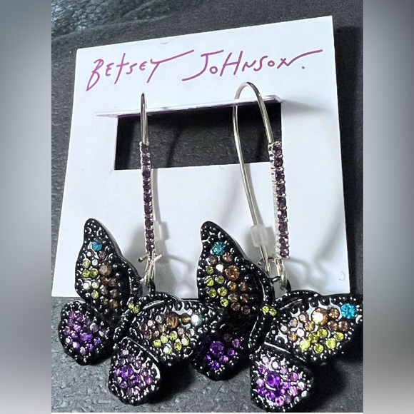 NWT 🖤🦋🖤 Betsey Johnson Pavé Butterfly Earrings Black Multicolor Crystals - Picture 13 of 16